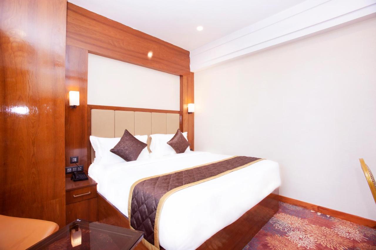 Kingston Hotel Bangalore Extérieur photo