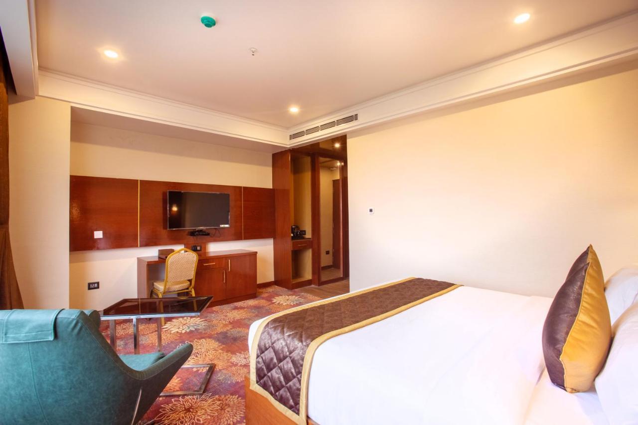 Kingston Hotel Bangalore Extérieur photo