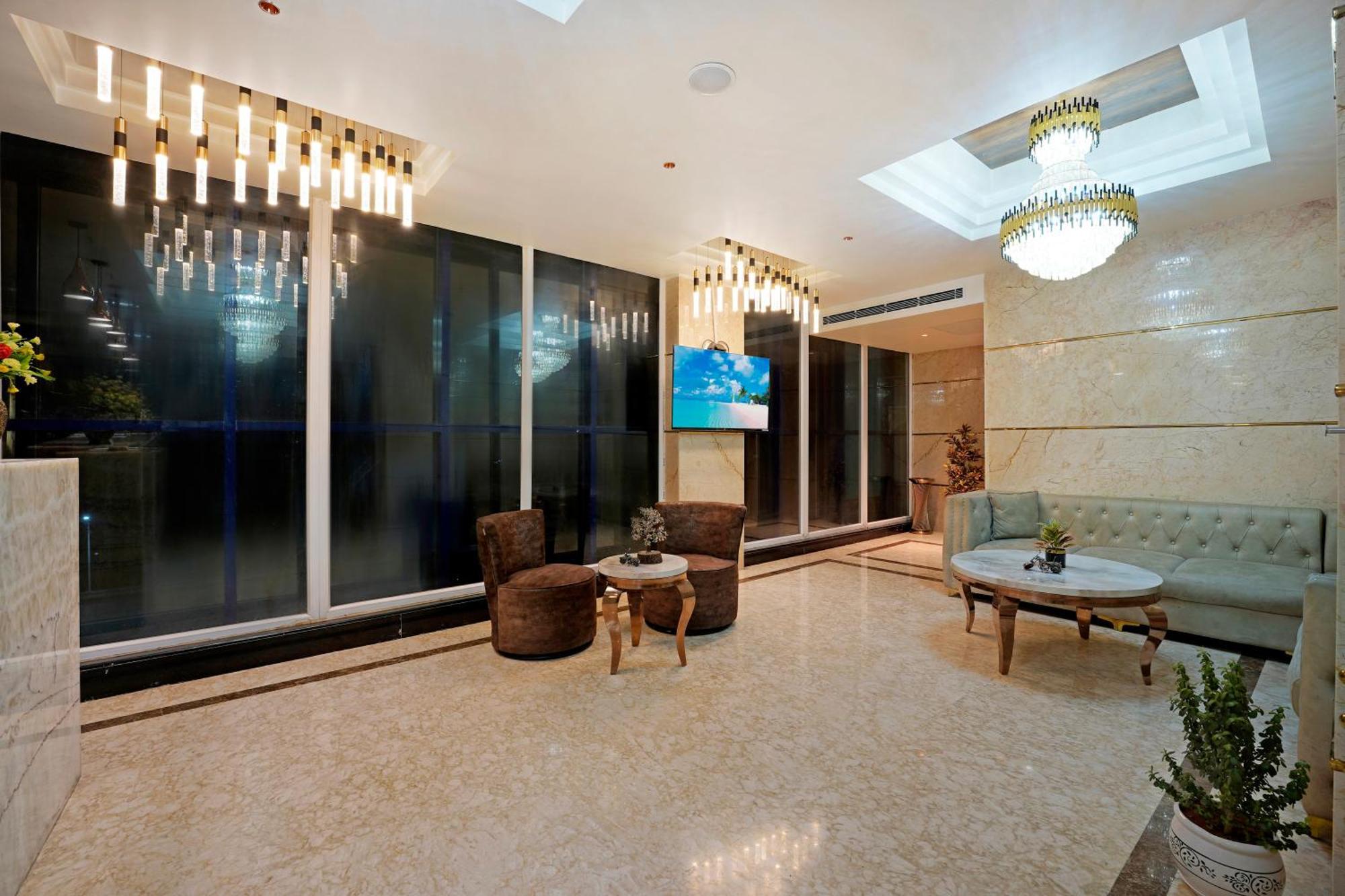Kingston Hotel Bangalore Extérieur photo
