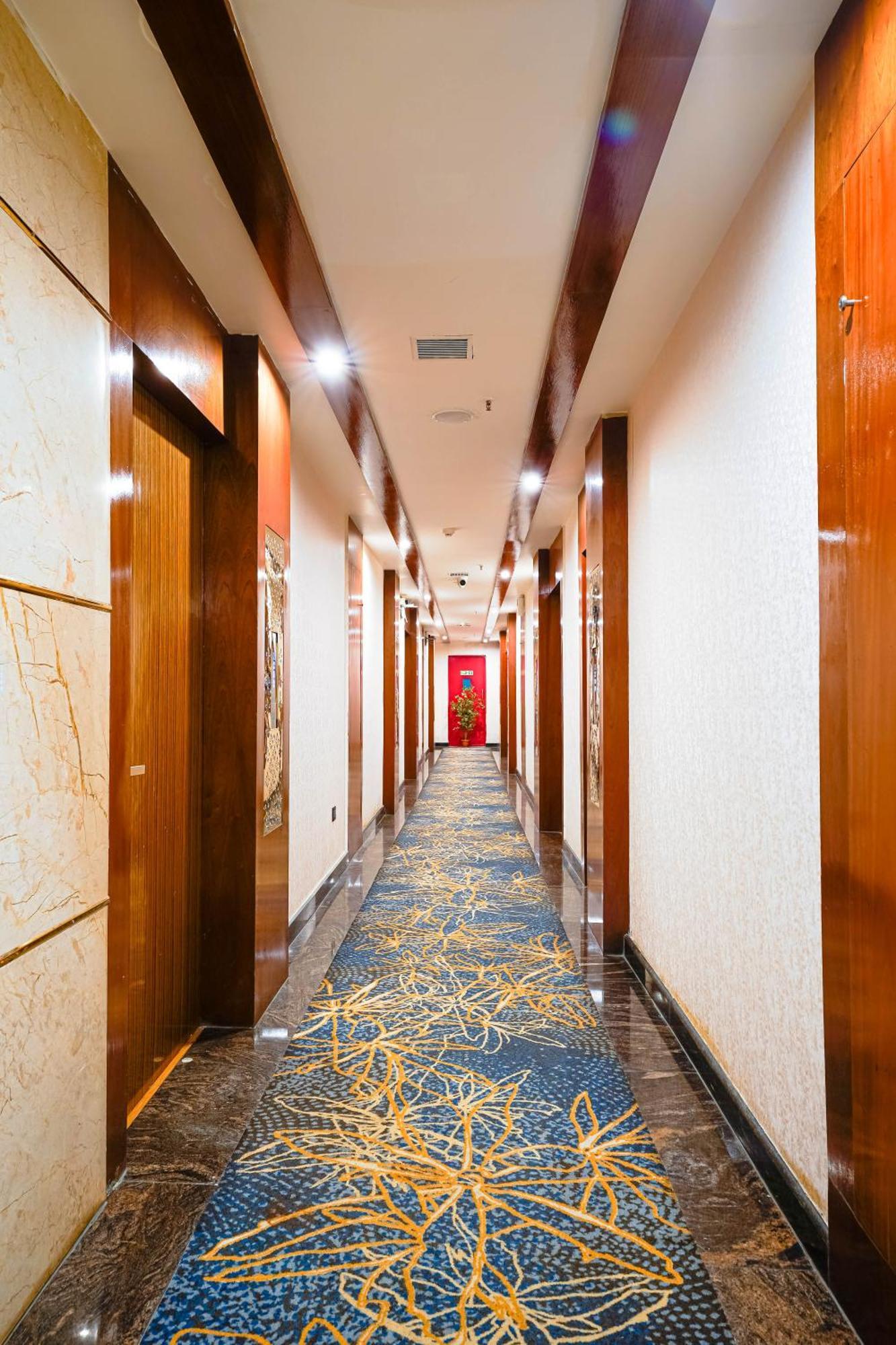Kingston Hotel Bangalore Extérieur photo