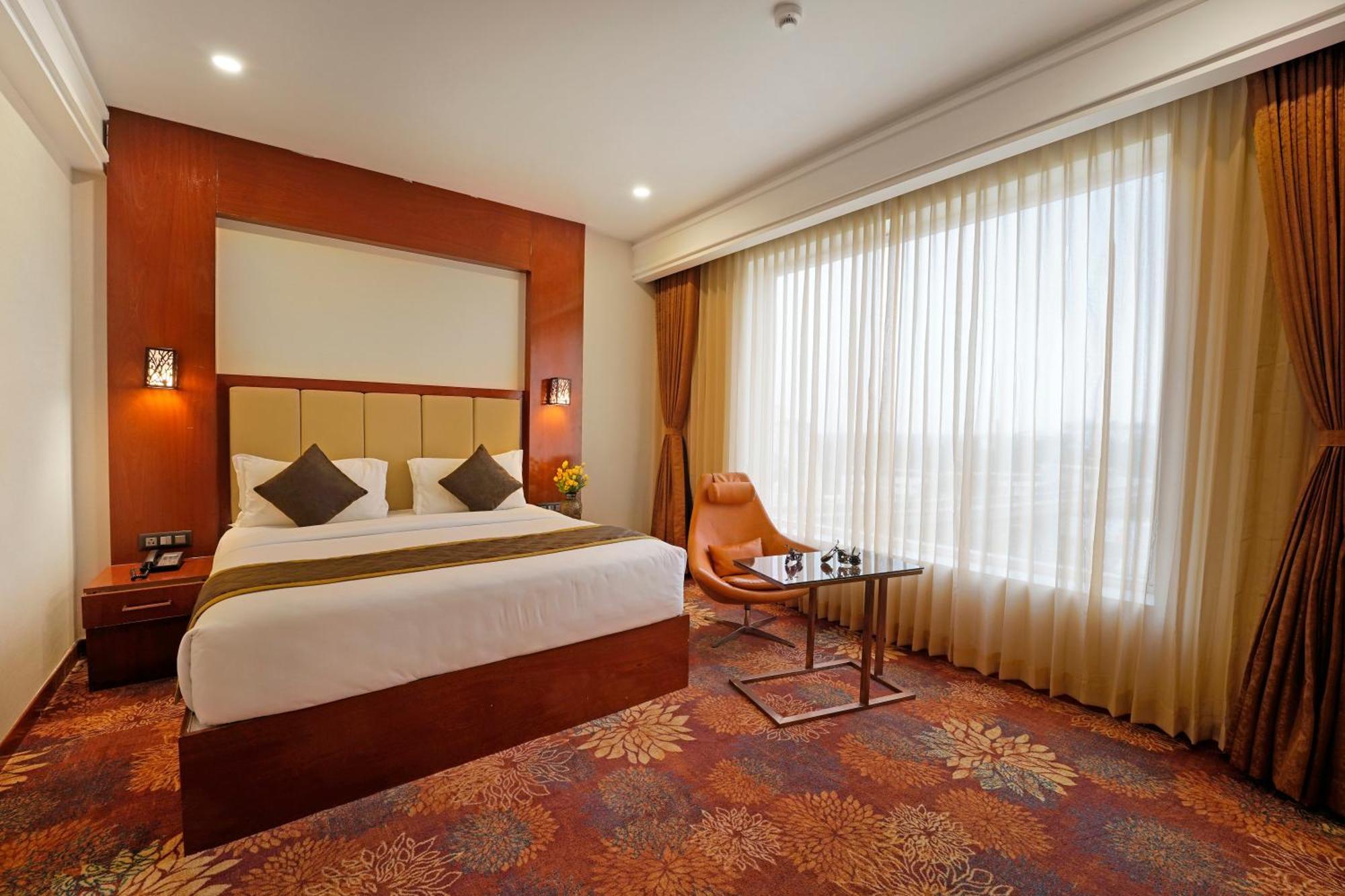 Kingston Hotel Bangalore Extérieur photo