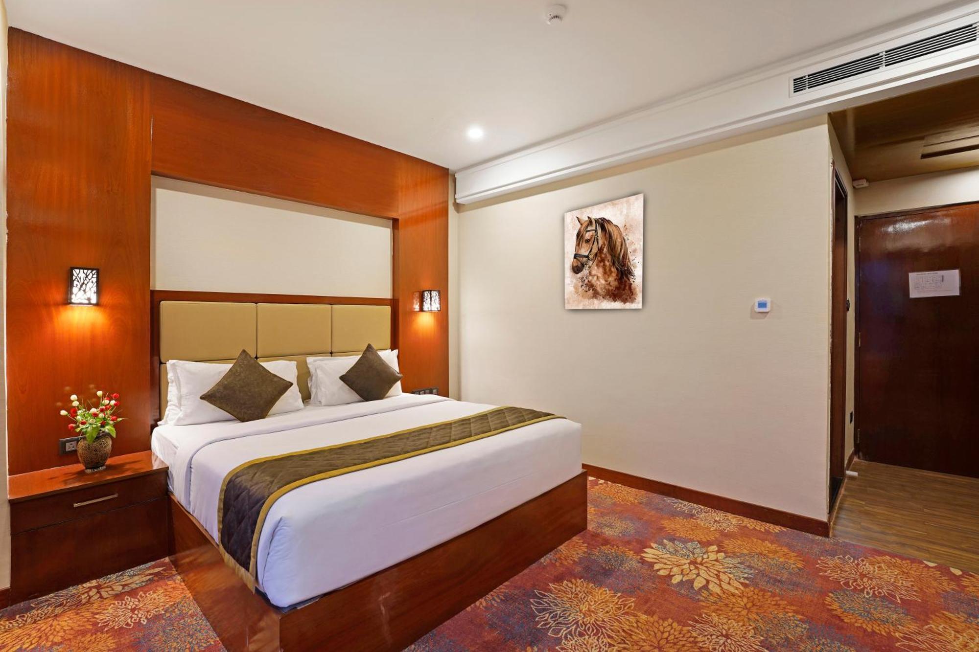 Kingston Hotel Bangalore Extérieur photo